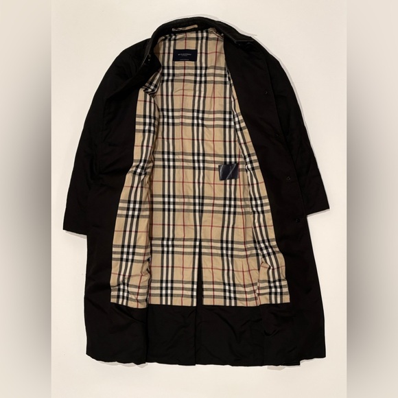 Burberry Women’s Black Quilted Coat size S - Picture 3 of 6